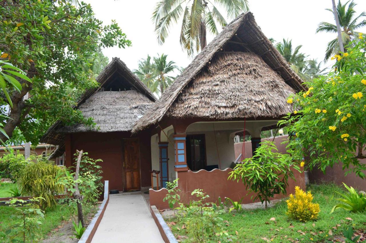Utende Meremeta Lodge מראה חיצוני תמונה
